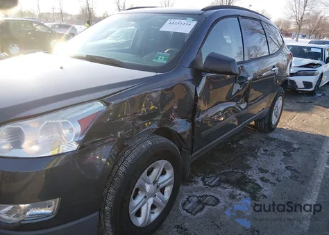 2011 Chevrolet Traverse Ls z USA, uszkodzony, nr VIN 1GNKVFED1BJ140040